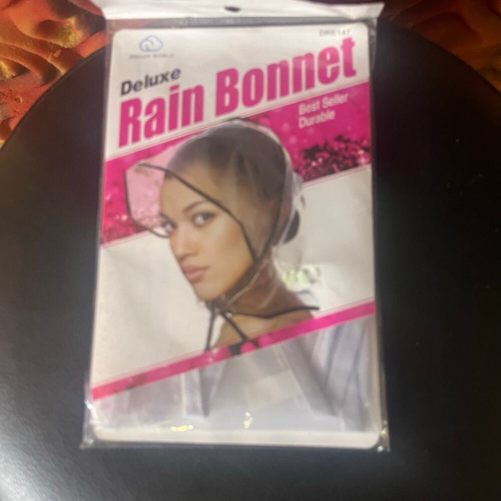 Dream world deluxe rain bonnet clear plastic